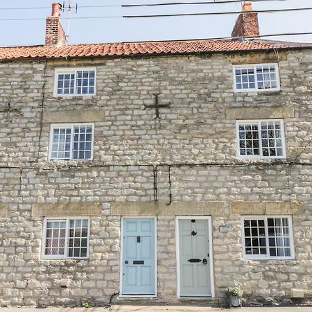 Crooked Cottage เคิร์กบีย์มัวร์ไซด์ ภายนอก รูปภาพ